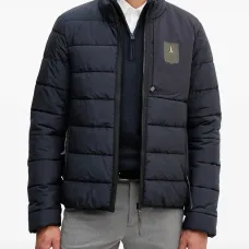 Стёганая куртка на молнии