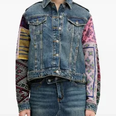 Джинсовая куртка на пуговицах