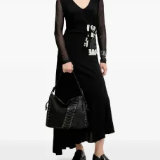 Асимметричное платье с принтом и прозрачными рукавами