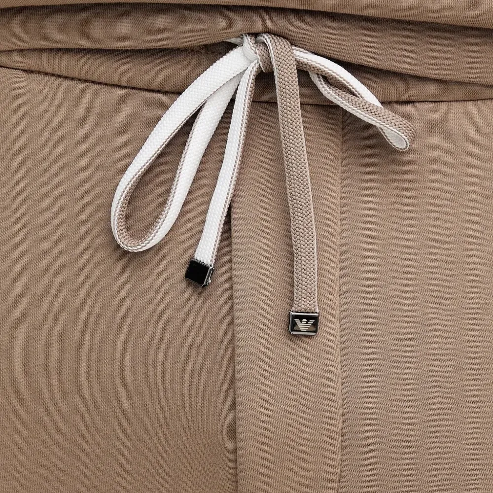 Спортивные брюки на завязках с логотипом Спортивные брюки на завязках с логотипом