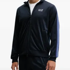 Спортивный костюм с логотипом