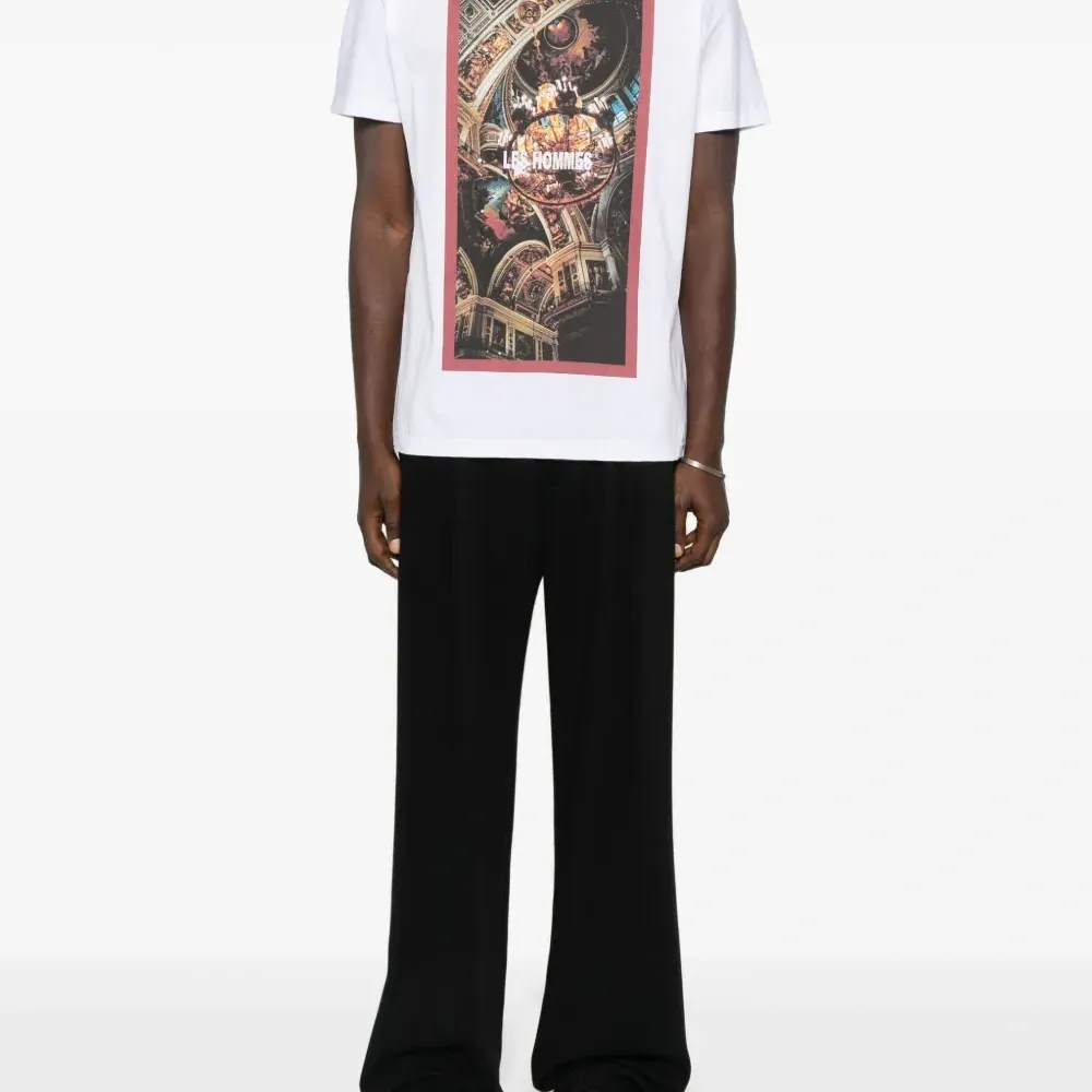 Футболка с графическим принтом