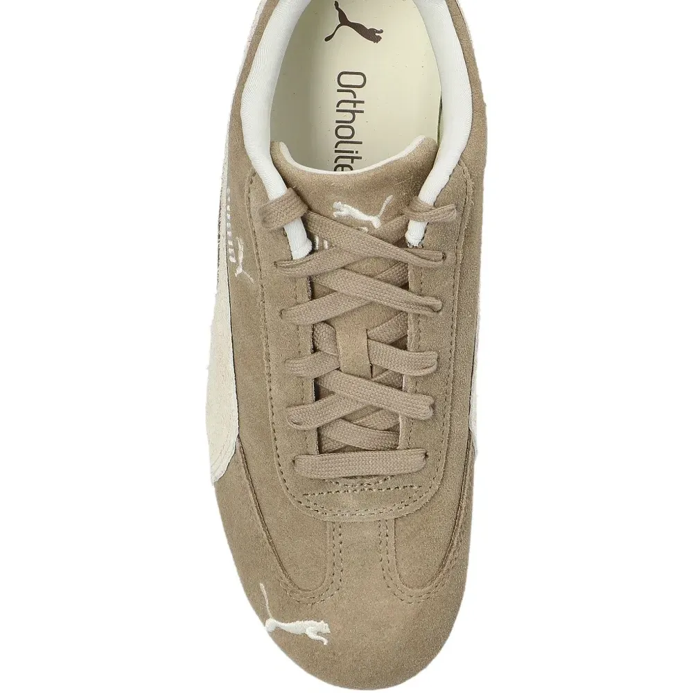 Кроссовки из замшевой кожи