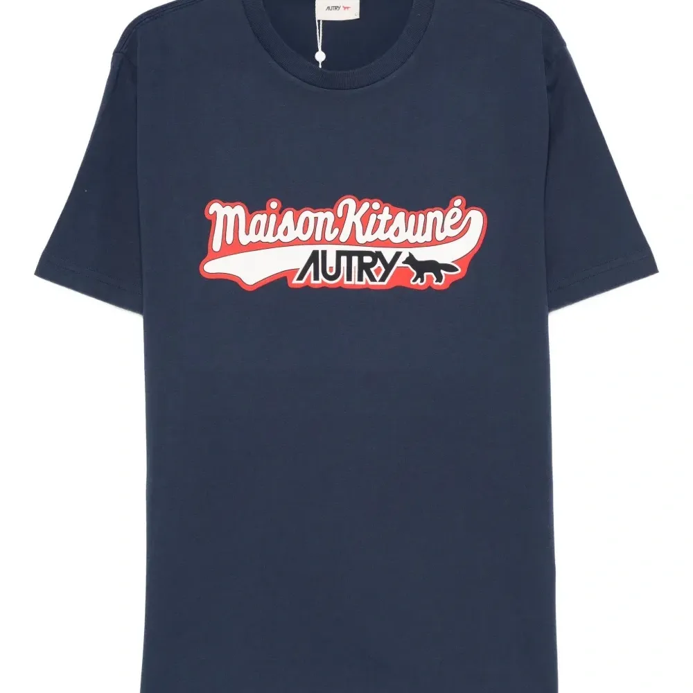 Футболка с принтом логотипа