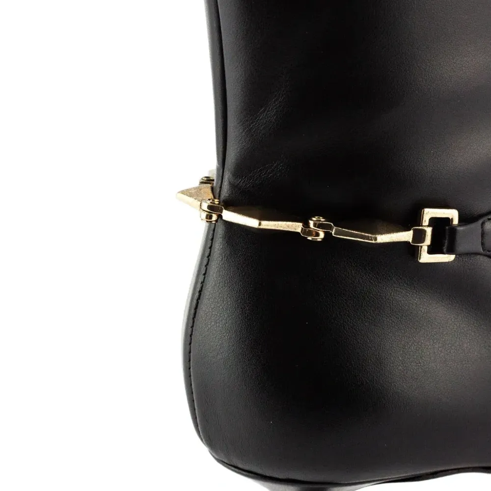 Кожаные ботильоны с заострённым носком и металлической отделкой, каблук 45 мм Кожаные ботильоны с заострённым носком и металлической отделкой, каблук 45 мм