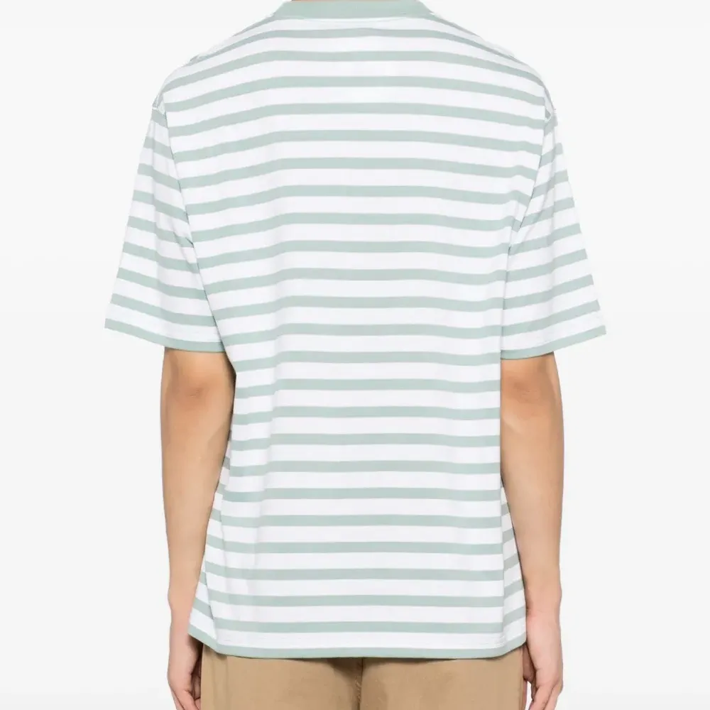 Футболка с логотипом Футболка с логотипом