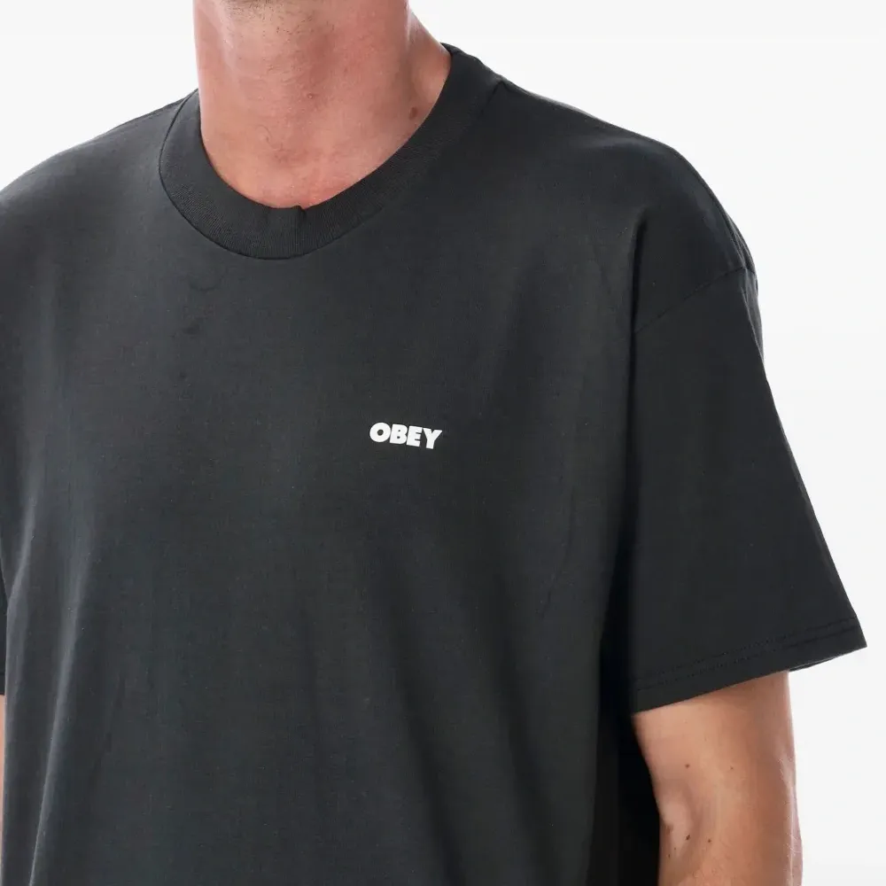 Футболка World in Flames