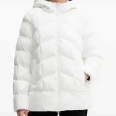 Куртка на молнии с капюшоном