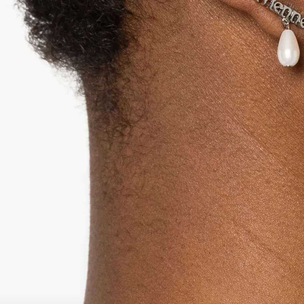 Серьги-подвески с жемчужным декором