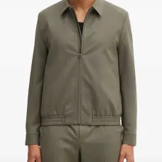 Куртка Helly на молнии с воротником Куртка Helly на молнии с воротником