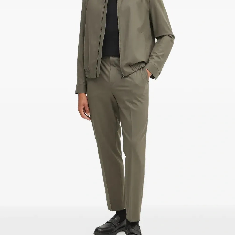 Брюки на эластичном поясе