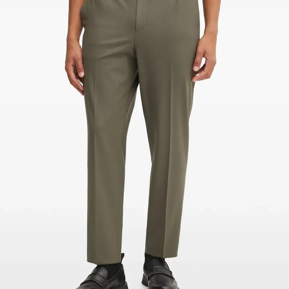 Брюки на эластичном поясе