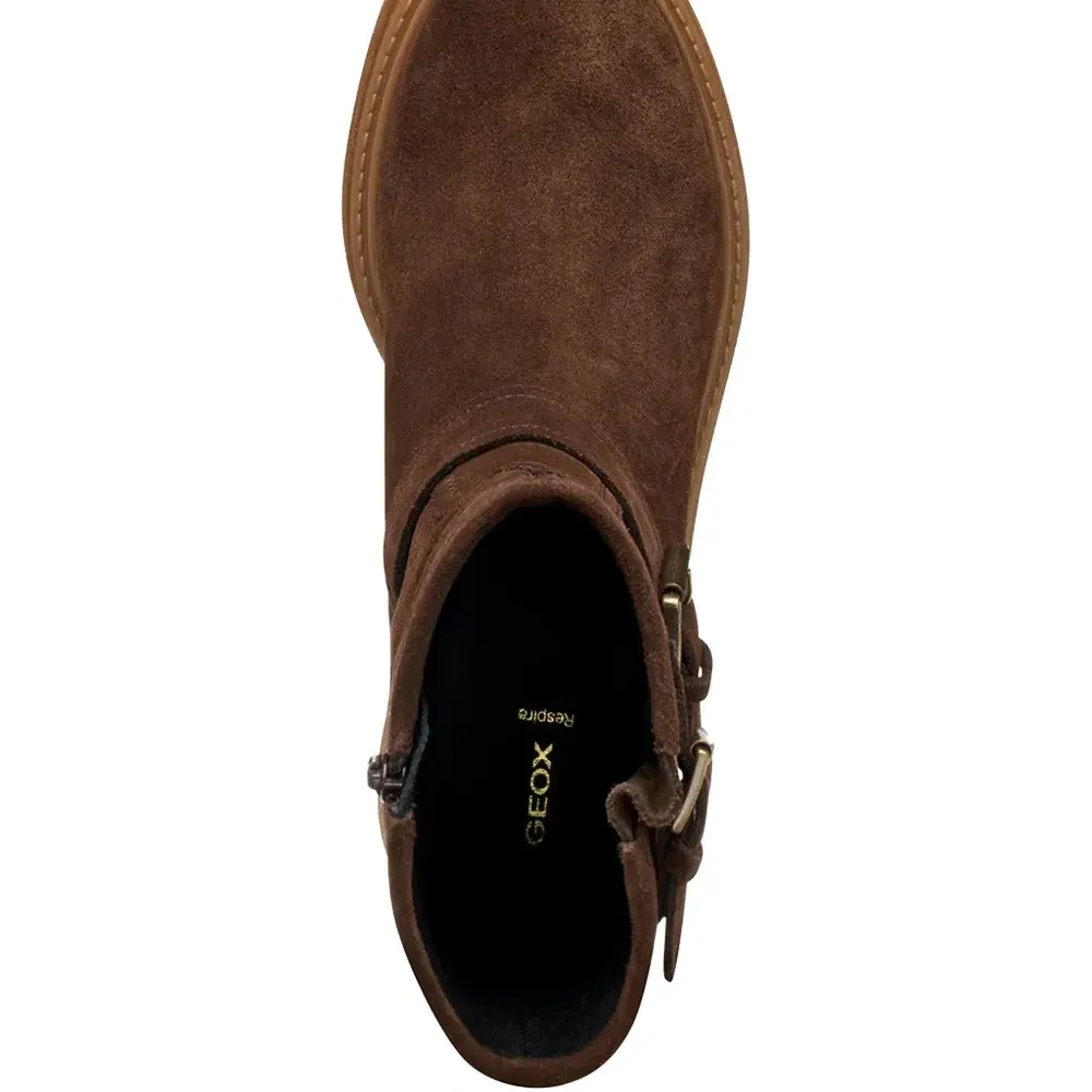 Ботинки с пряжками