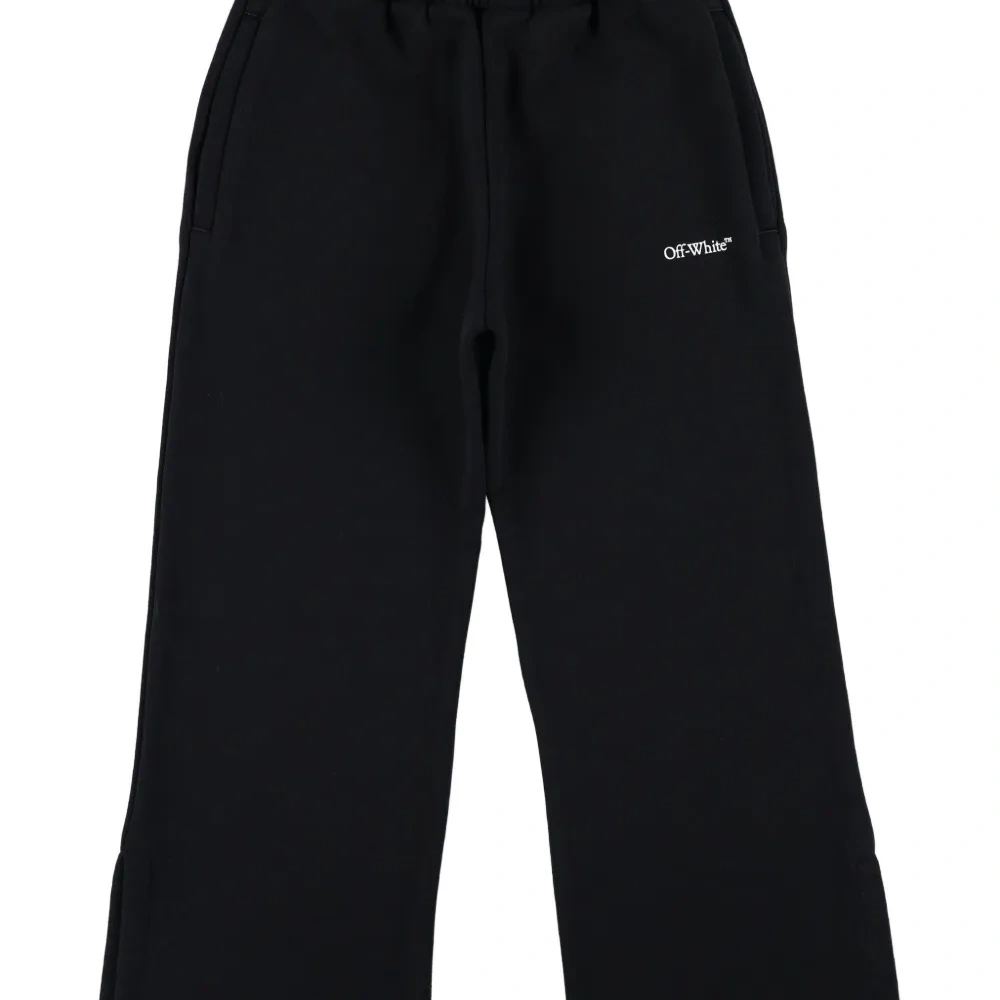 Широкие брюки на эластичном поясе