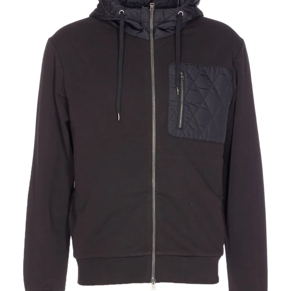 Свитшот на молнии с простеганными вставками