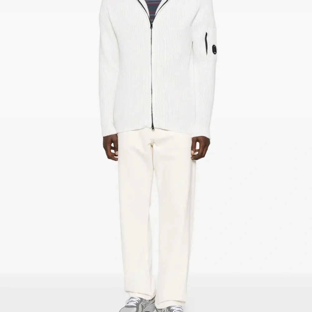 Толстовка на молнии