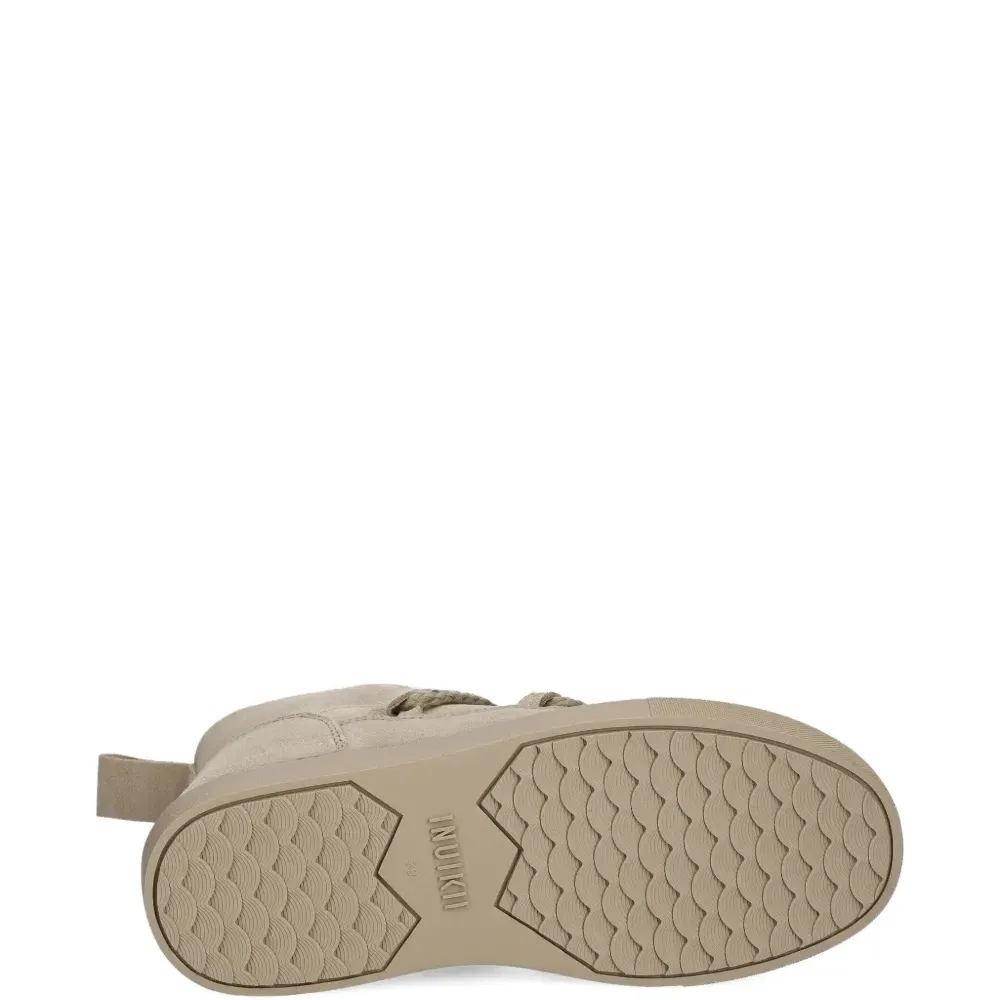 Ботинки на шнуровке Ботинки на шнуровке