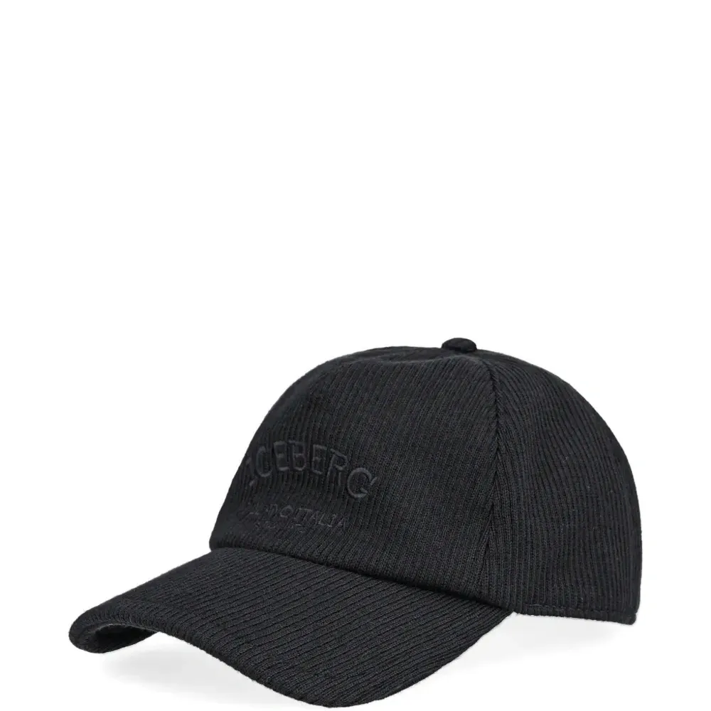 Бейсболка в рубчик с логотипом