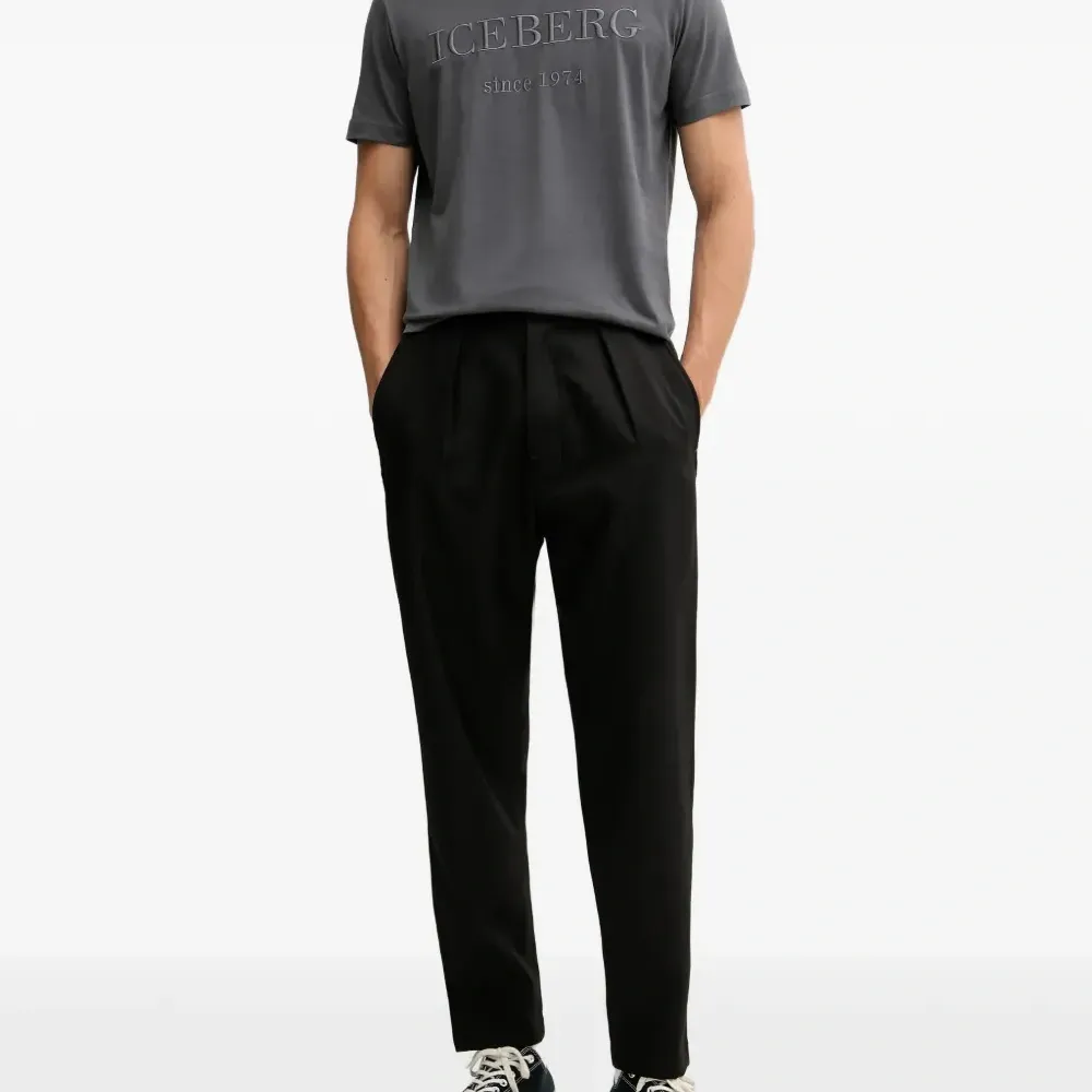 Футболка с вышивкой