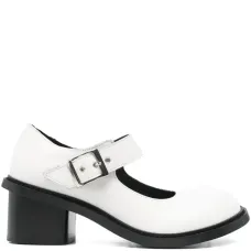 Туфли с пряжкой