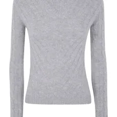 Вязаный свитер с V-образным вырезом