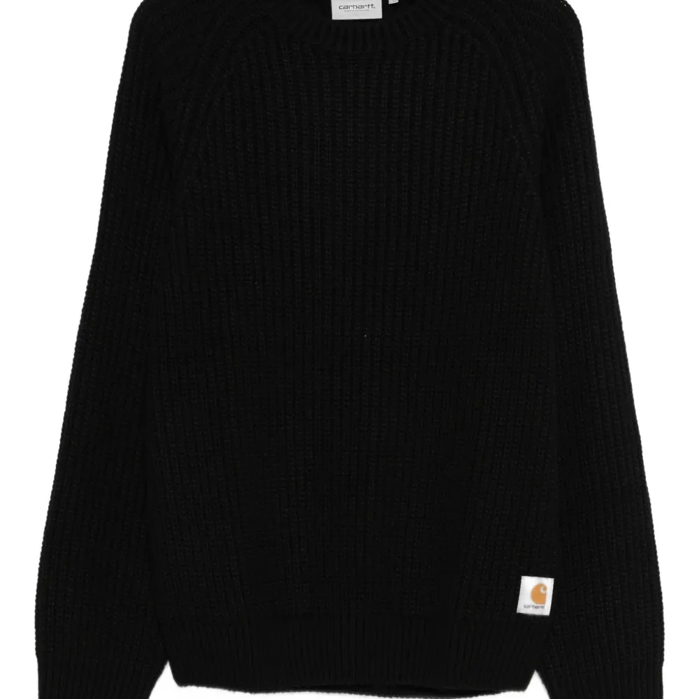 Свитер с круглым вырезом