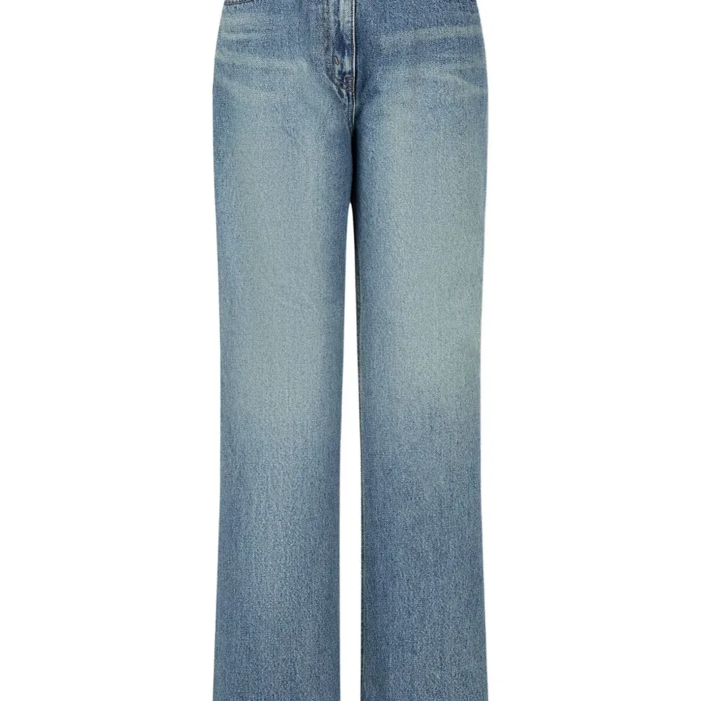 Джинсы с пятью карманами