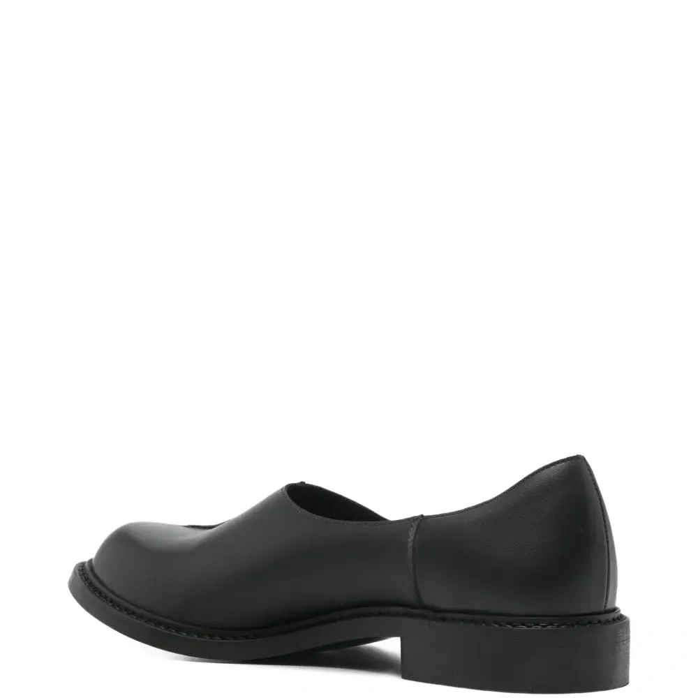 Кожаные лоферы без застёжки