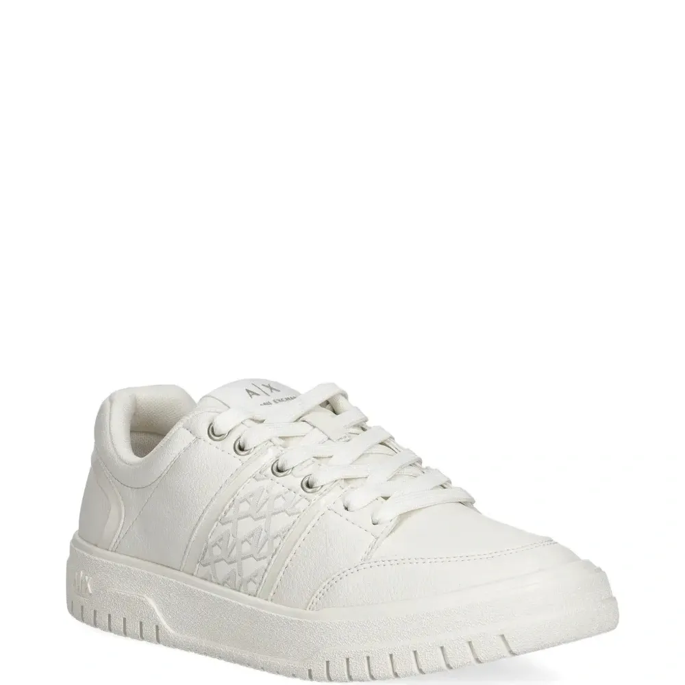 Кроссовки на шнуровке Кроссовки на шнуровке