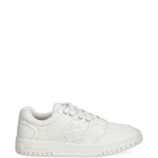 Кроссовки на шнуровке