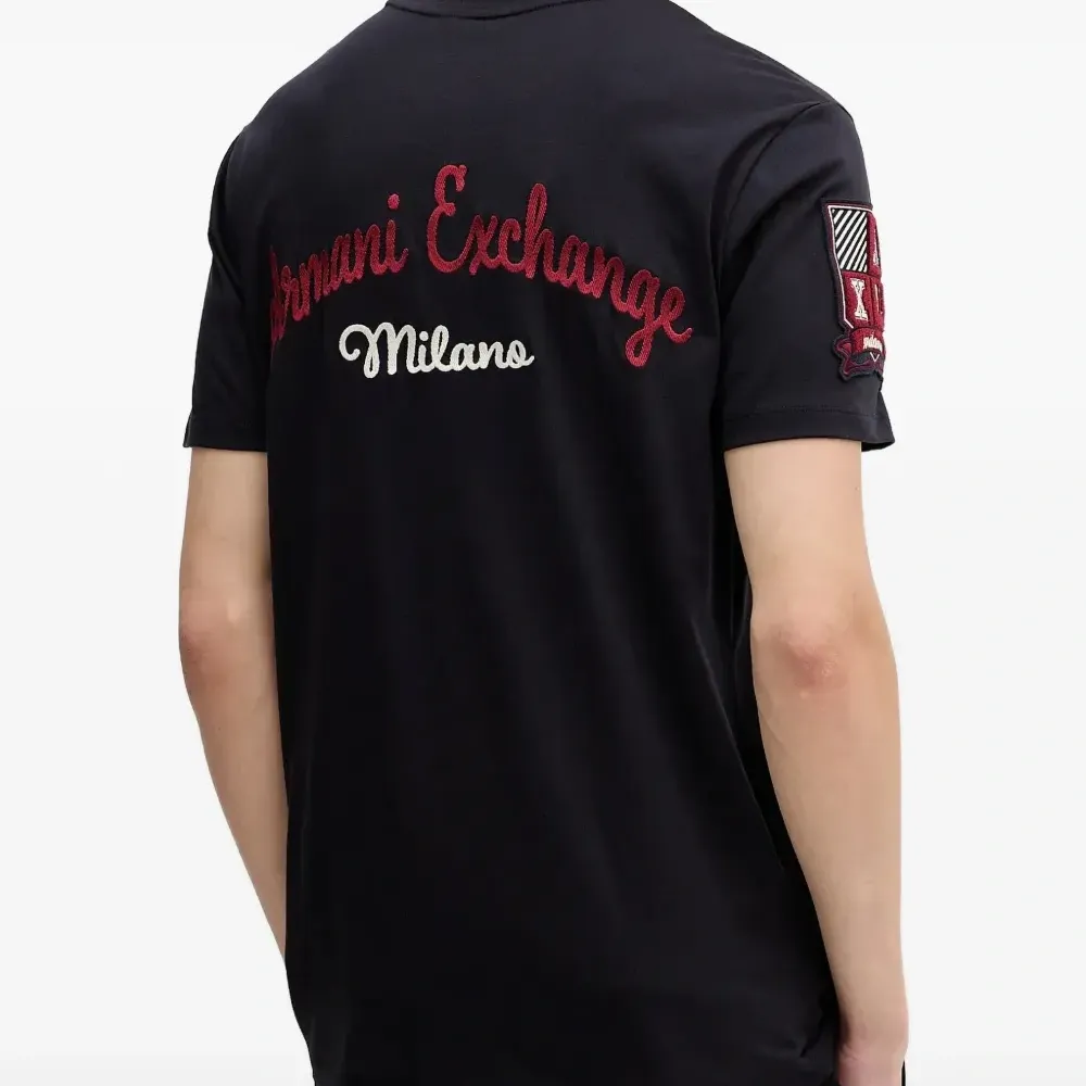 Футболка с короткими рукавами