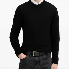 Свитер с круглым вырезом