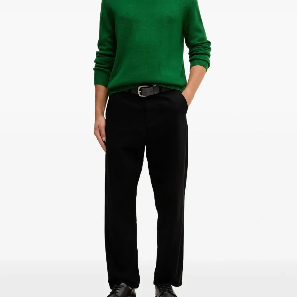 Джемпер с круглым вырезом