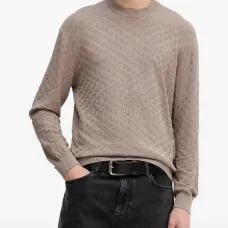 Свитер с узором и круглым вырезом