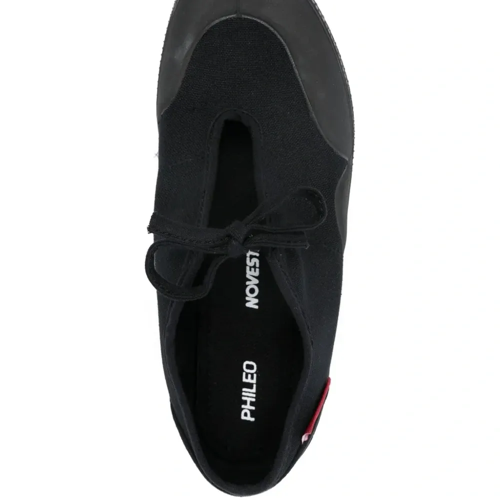 Футбольные бутсы Kix на шнуровке