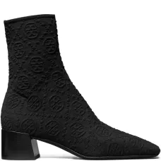 Ботильоны с монограммой