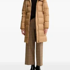 Стеганое пальто с капюшоном