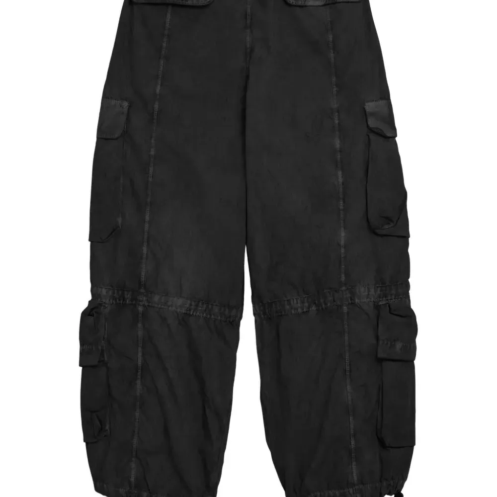 Брюки с карманами