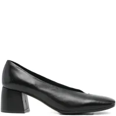 Туфли-лодочки на квадратном каблуке с квадратным носком Туфли-лодочки на квадратном каблуке с квадратным носком