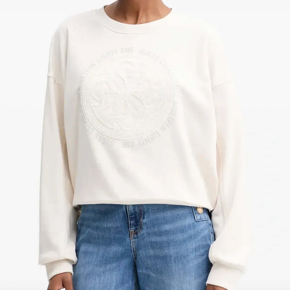 Толстовка с тиснением