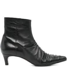 Ботильоны на каблуке 50 мм с заострённым носком и плиссировкой Ботильоны на каблуке 50 мм с заострённым носком и плиссировкой