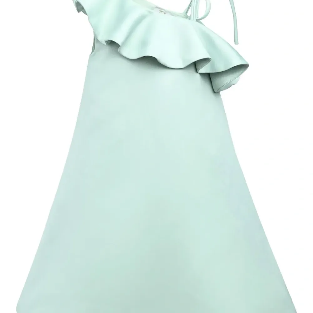 Платье Petulla с оборками и открытыми плечами