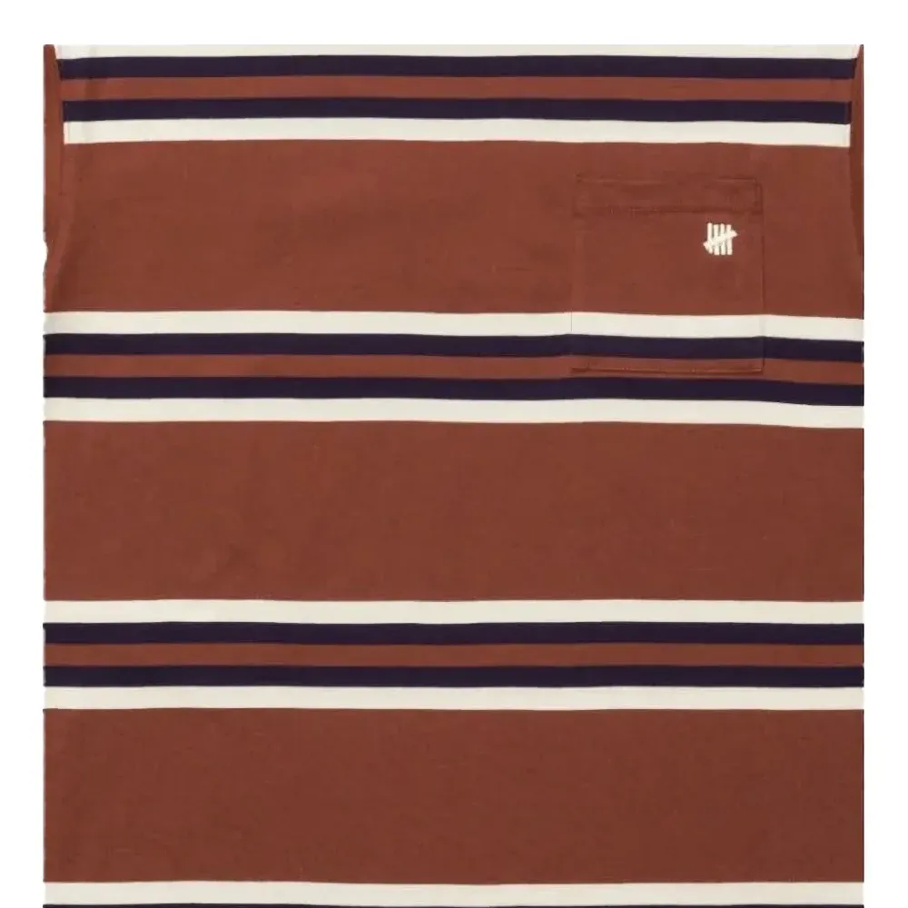 Летняя футболка в полоску