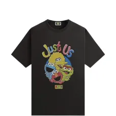 Футболка Just Us из коллаборации с Sesame Street Футболка Just Us из коллаборации с Sesame Street