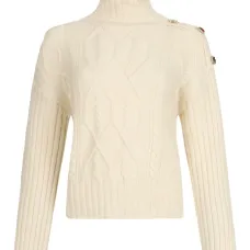 Шерстяная водолазка с украшенными стразами пуговицами