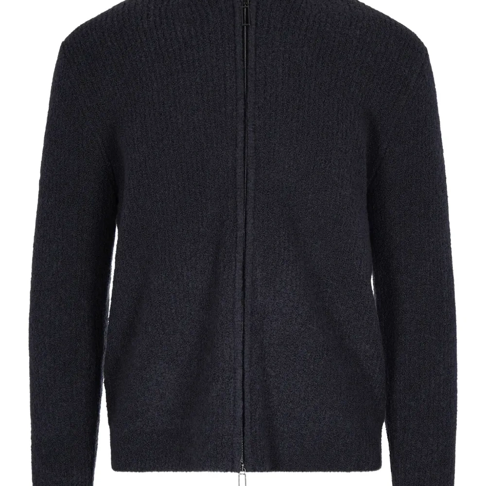 Кардиган в рубчик на молнии спереди