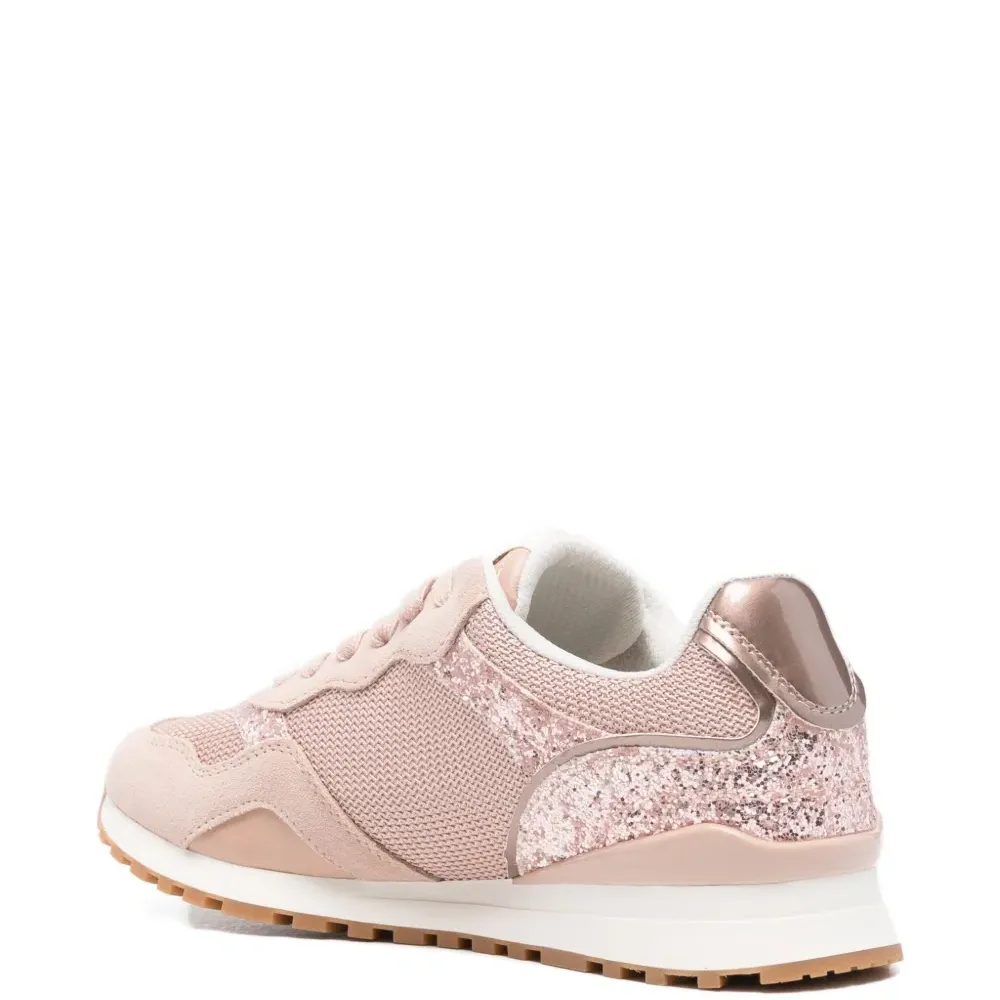 Кроссовки с панелями