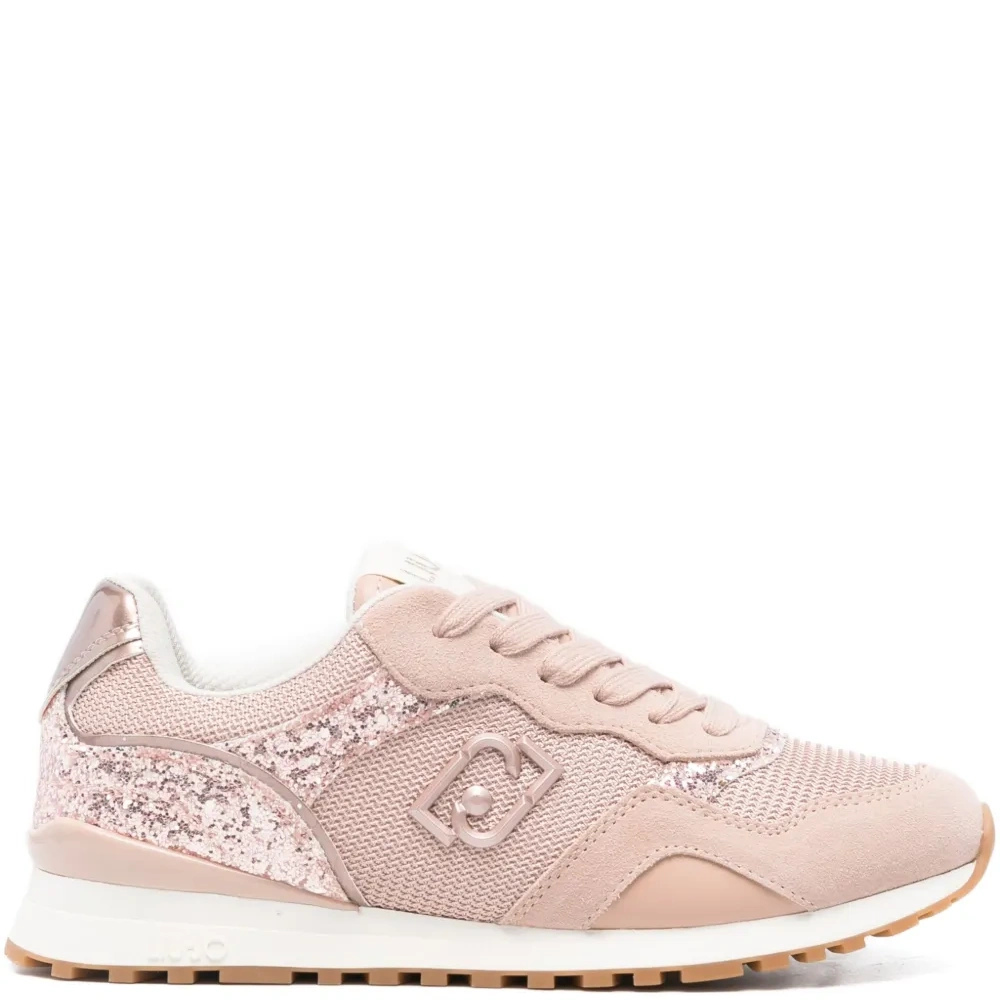 Кроссовки с панелями