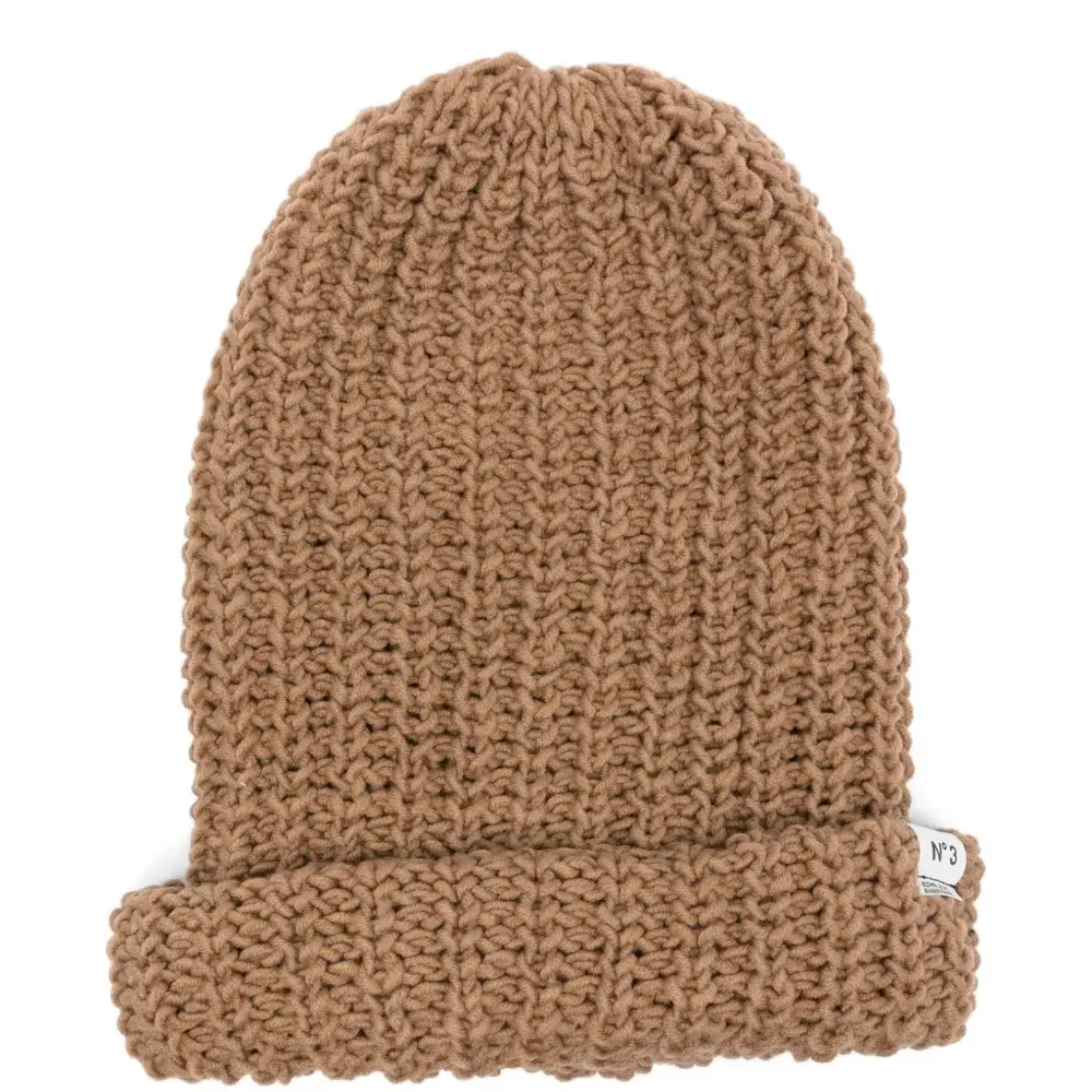 Вязаная шапка бини