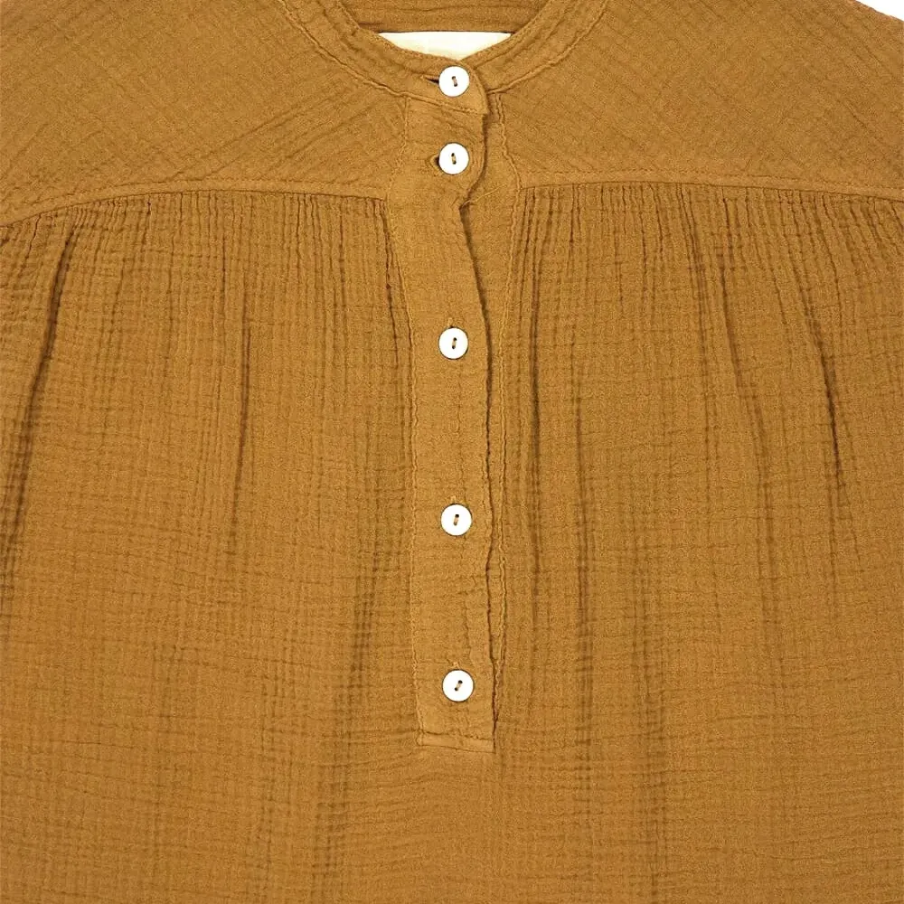 Блузка с длинными рукавами на пуговицах